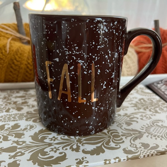 lily and grace | Kitchen | Super Cute Lily And Grace Fall Brown ...